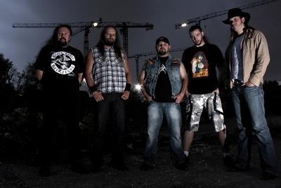 Grupa Leash Eye zaprasza na koncerty w ramach Most Wanted&nbsp;Tour