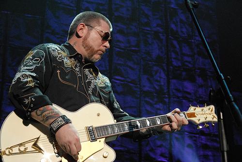 Everlast – „Long At All”&nbsp;(video)