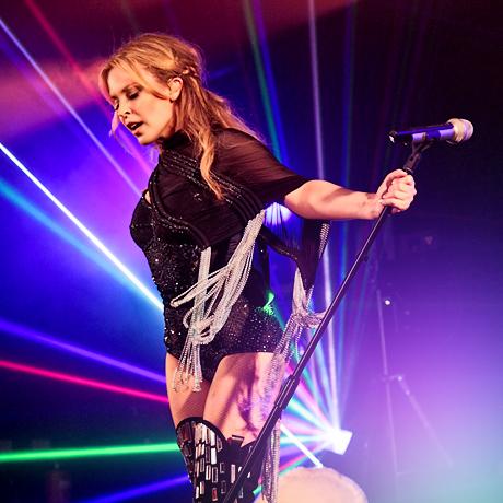 Posłuchaj: Kylie Minogue „Skirt”