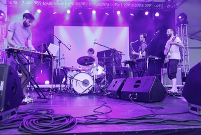 HOW HOW zapowiadają „Knick-Knack II”