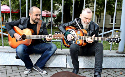 Wideo: Napiórkowski i Waglewski grają dla Doroty&nbsp;Miśkiewicz