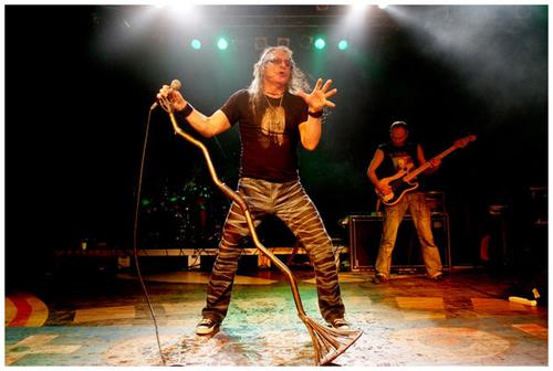 Gold Song #195: „Autobiografia”