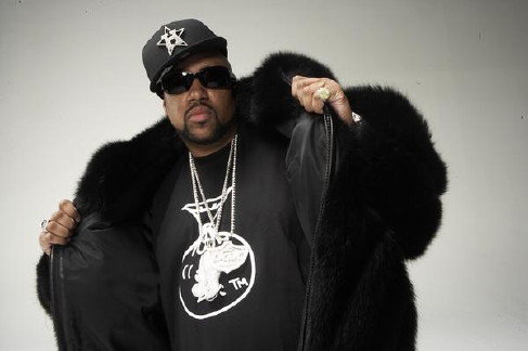 Gold Song #296: „Knockin’ Doorz&nbsp;Down”