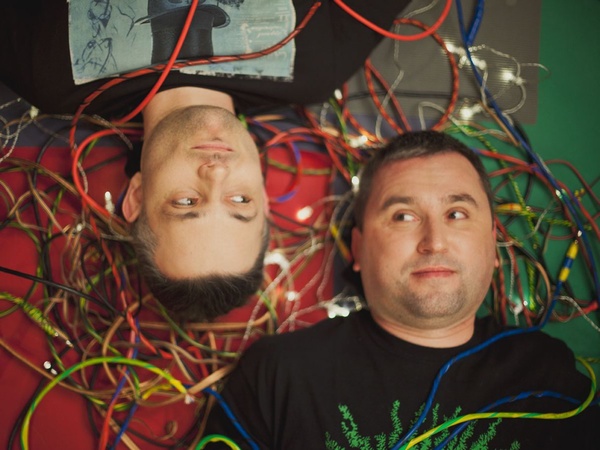 Posłuchaj: Another One „Noovka Tamboorka”