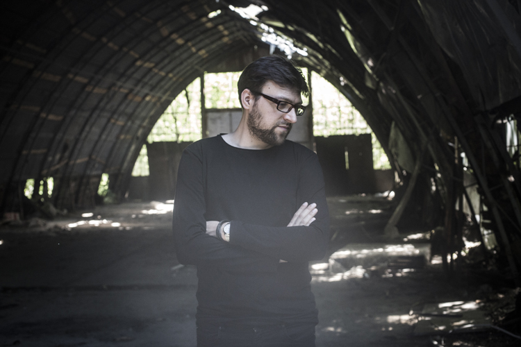 Posłuchaj: Michał Milczarek „nie.pokoje”