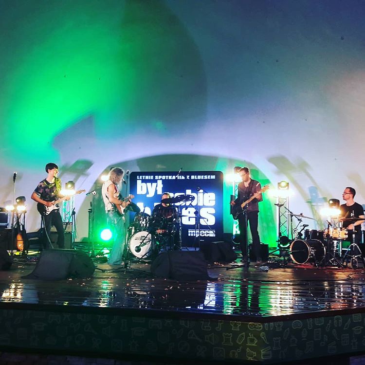 Relacja: Maciej Maleńczuk kpi z władzy, a niebo zsyła grzmoty (9-10.08.2018 r.,&nbsp;Tarnów)