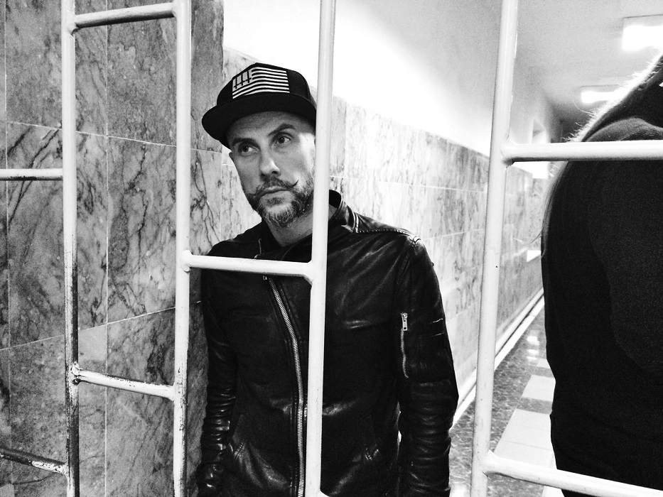 Gold Song #470: „Lucifer”