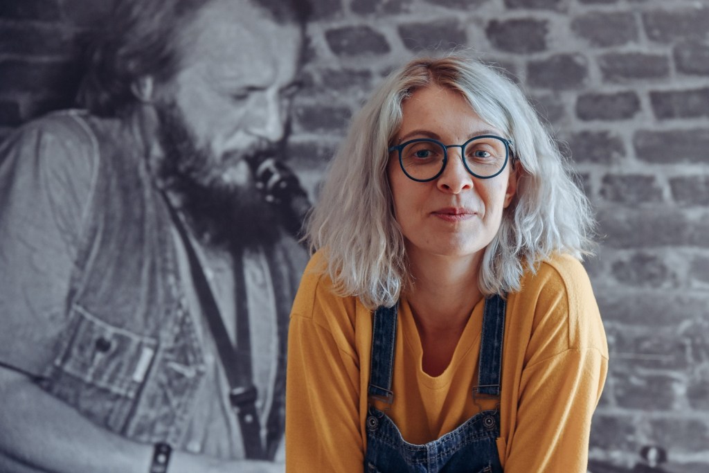 „Unicestwić w ludziach rządzę władzy i pieniądza”. Kwadrans z… Mery&nbsp;Zimny