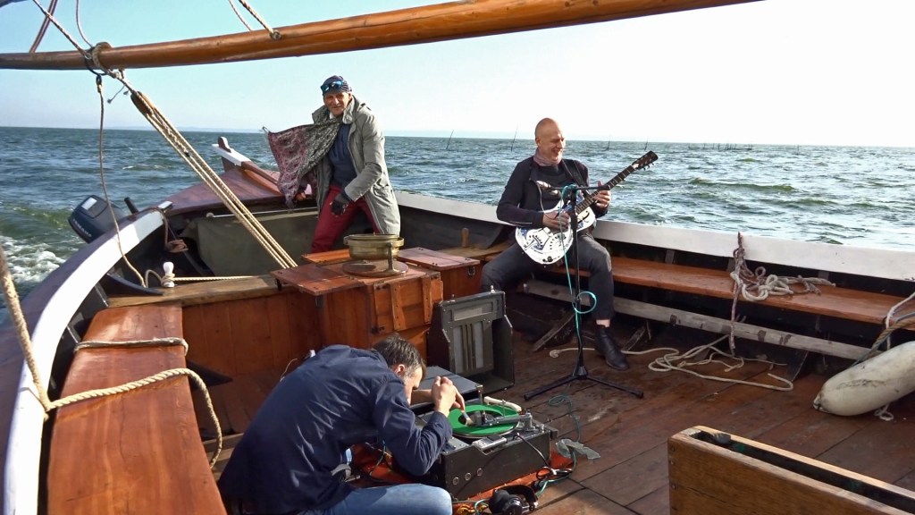 Utwór prosto z pokładu łodzi. Puhovsky prezentuje nowy&nbsp;singiel